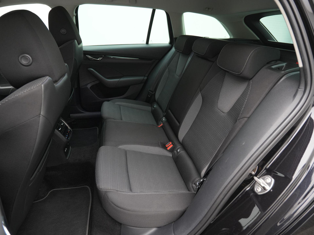 ŠKODA Octavia (KTV32R) met abonnement