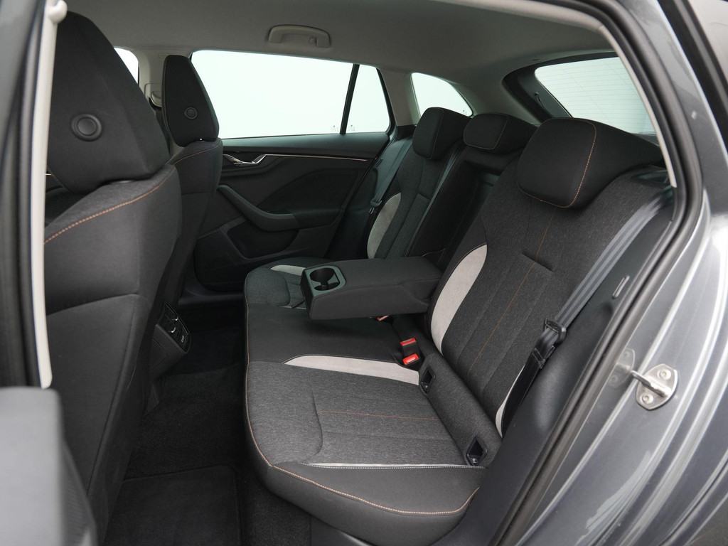 ŠKODA Scala (Z252LL) met abonnement
