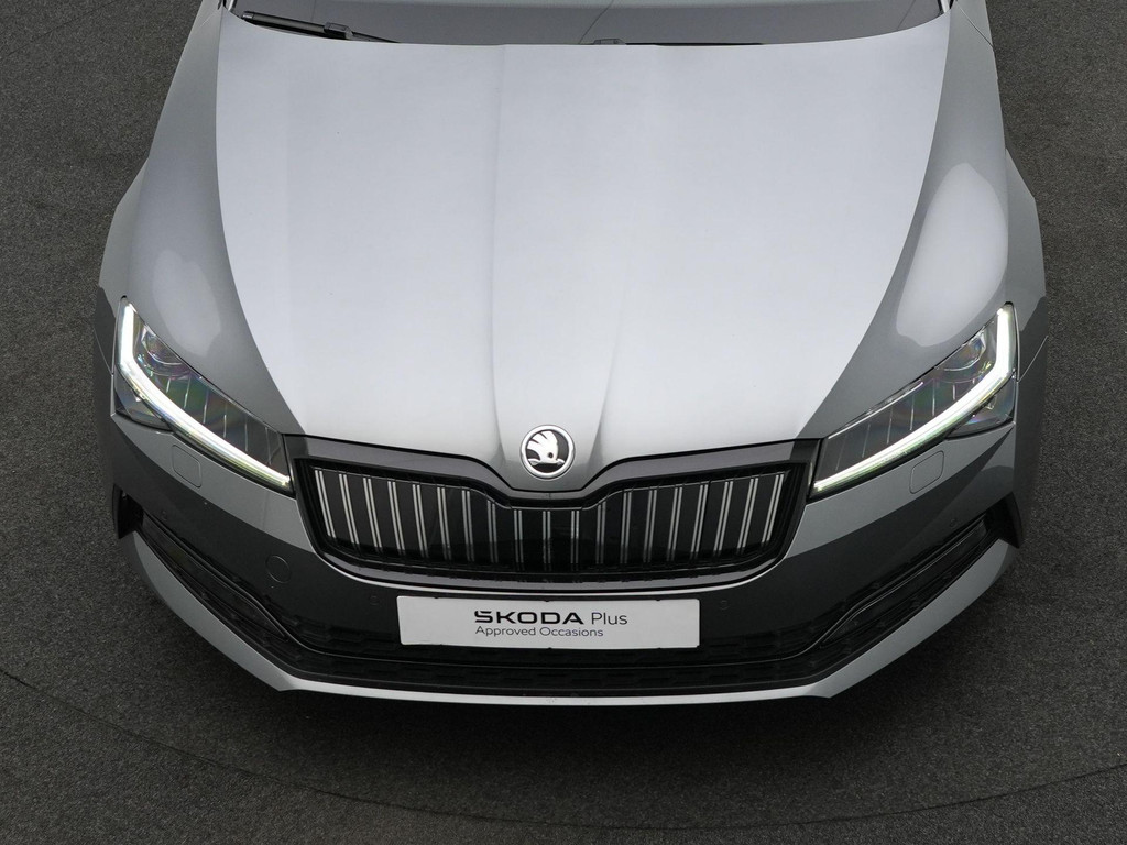 ŠKODA Superb (KSN35B) met abonnement
