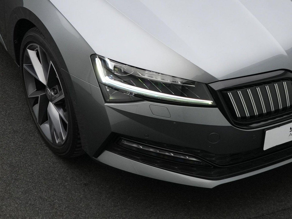 ŠKODA Superb (KSN35B) met abonnement