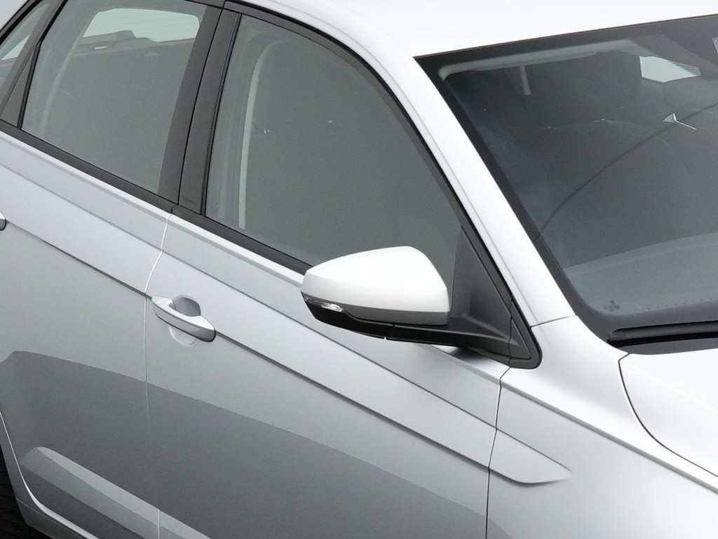Volkswagen Polo (R798ZP) met abonnement