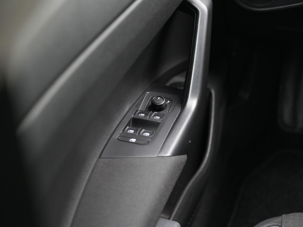 Volkswagen Polo (R798ZP) met abonnement