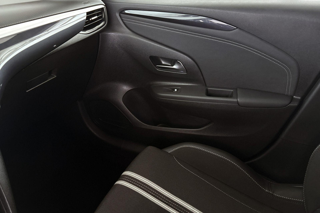 Opel Corsa (Z524GS) met abonnement