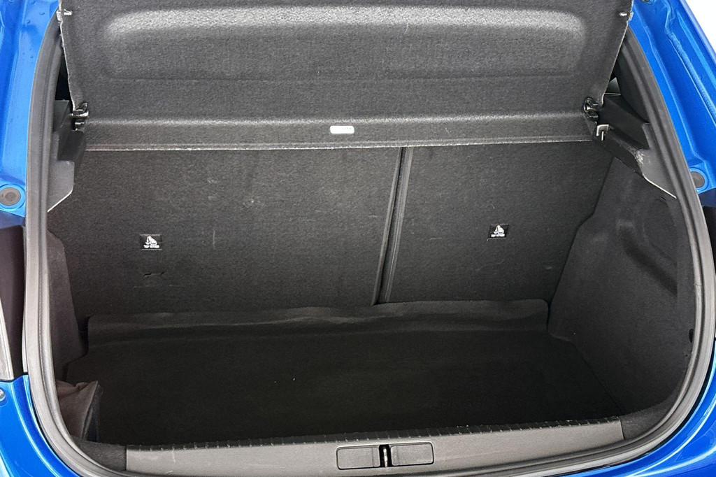 Peugeot 208 (HNT82F) met abonnement