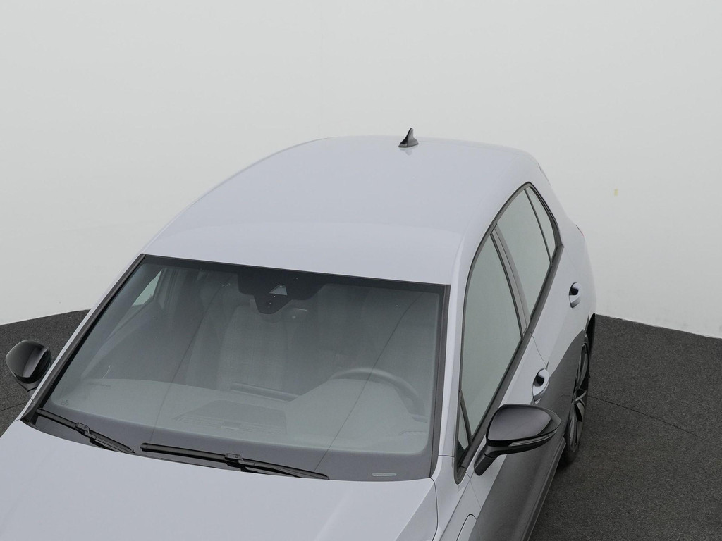 Volkswagen Golf GTE (KRP56N) met abonnement