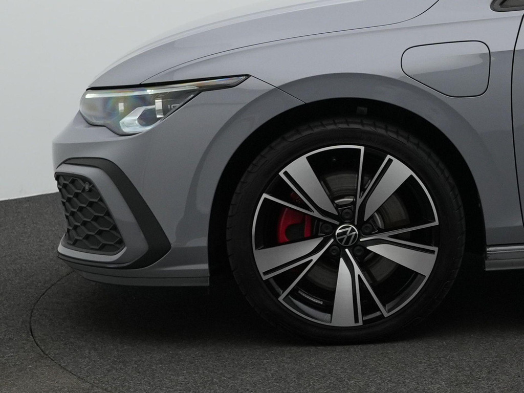 Volkswagen Golf GTE (KRP56N) met abonnement