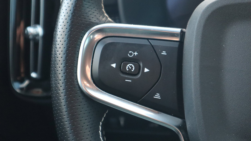 Volvo XC40 (L764KP) met abonnement