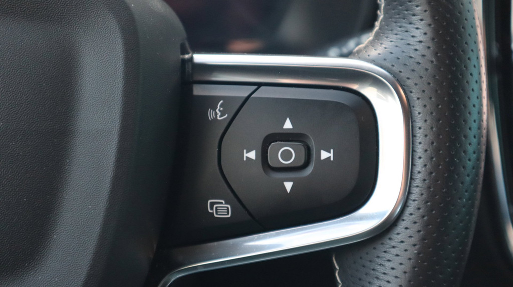 Volvo XC40 (L764KP) met abonnement