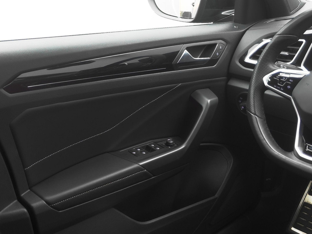 Volkswagen T-Roc (KSB38Z) met abonnement