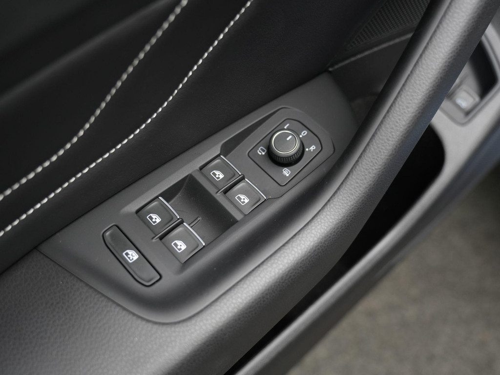 Volkswagen Passat (KSR74K) met abonnement