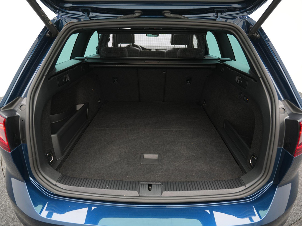 Volkswagen Passat (KSR74K) met abonnement