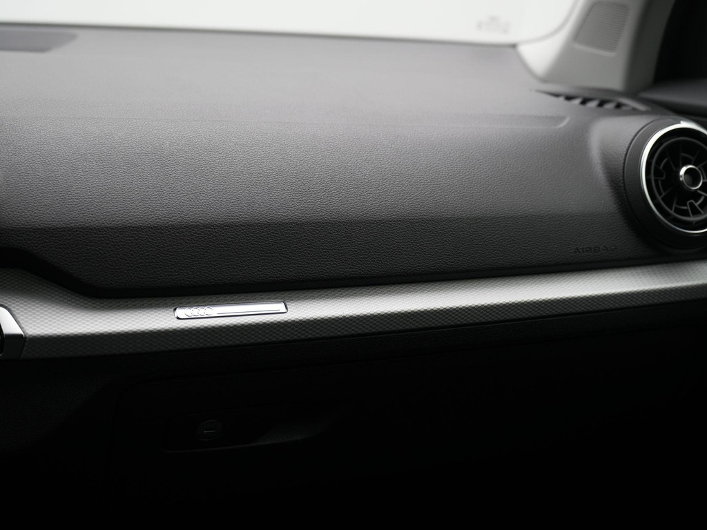 Audi Q2 (P899DV) met abonnement
