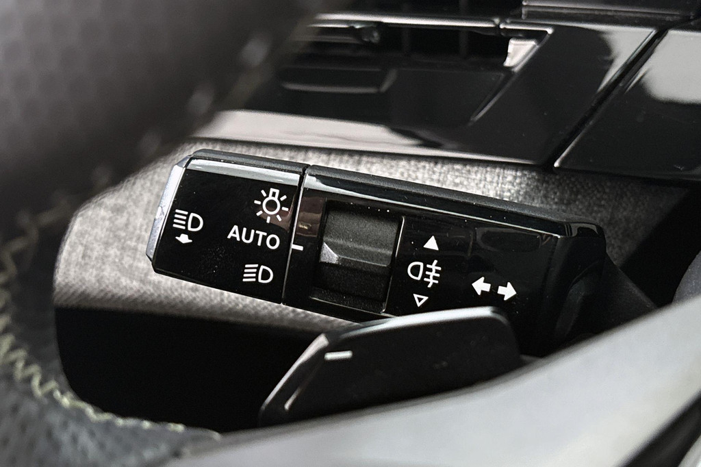 Peugeot 5008 (KRR73L) met abonnement