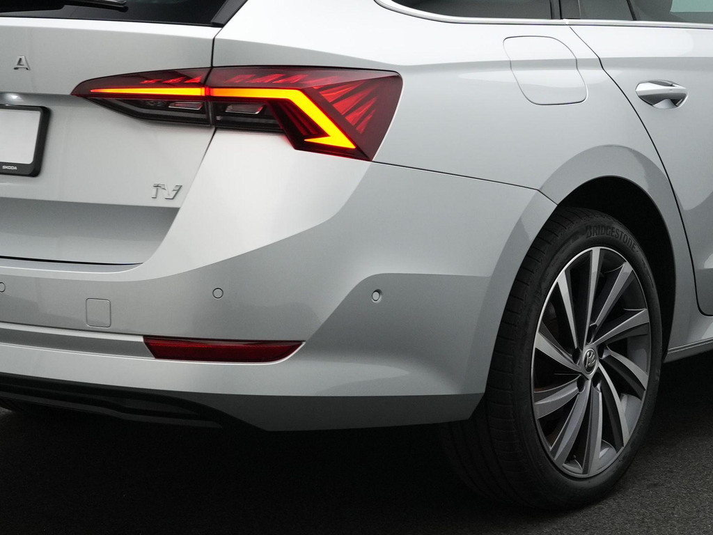 ŠKODA Octavia (KTD32N) met abonnement