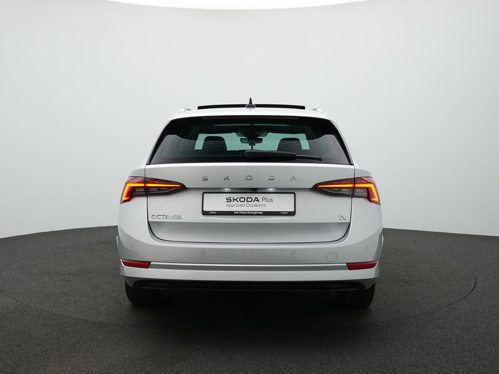 ŠKODA Octavia (KTD32N) met abonnement