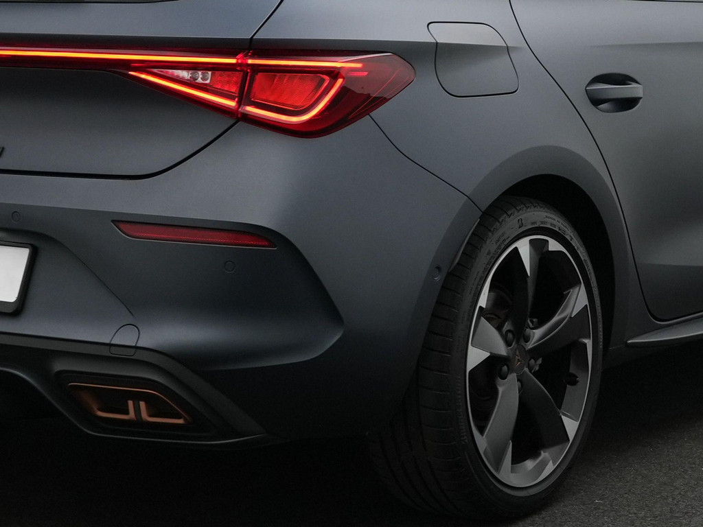 CUPRA Leon (KRP83N) met abonnement