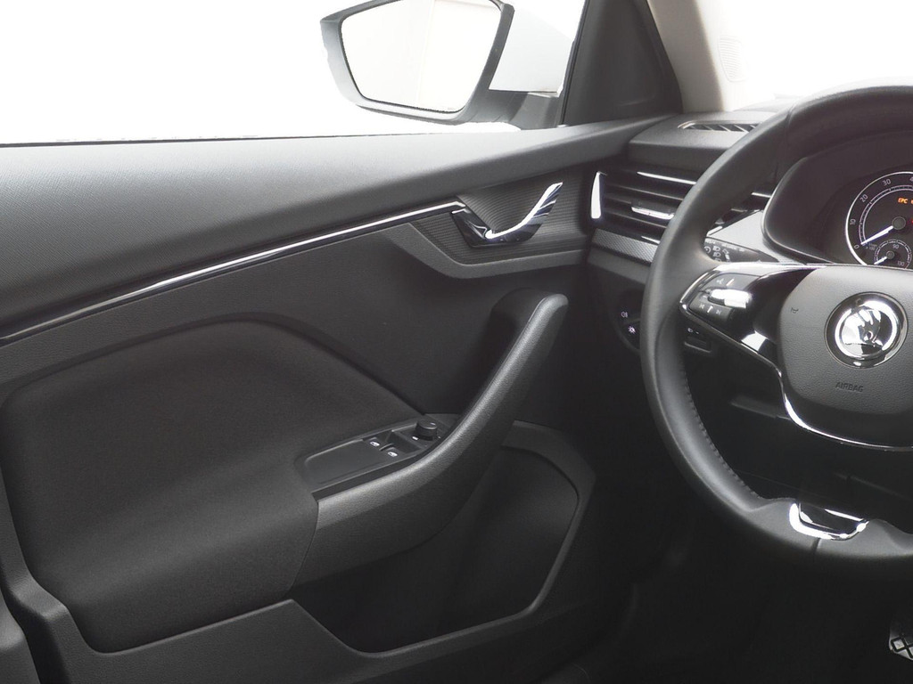 ŠKODA Kamiq (X880NK) met abonnement