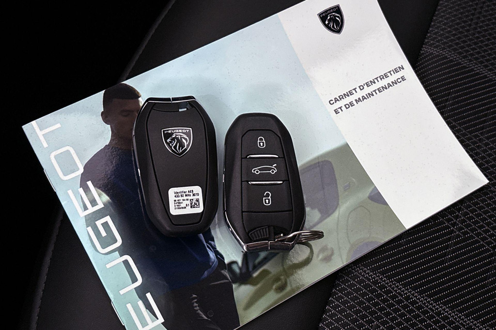 Peugeot 5008 (KSN43R) met abonnement