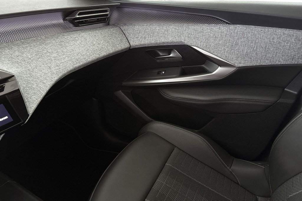 Peugeot 5008 (KSN43R) met abonnement