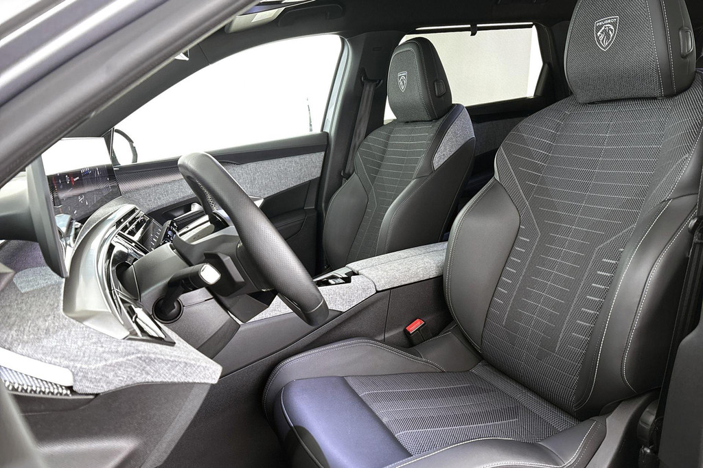 Peugeot 5008 (KSN43R) met abonnement