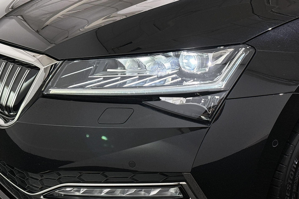 ŠKODA Superb (KTT68J) met abonnement