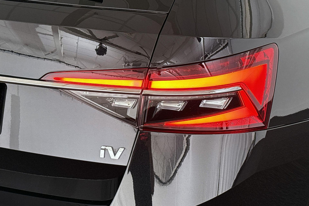 ŠKODA Superb (KTT68J) met abonnement