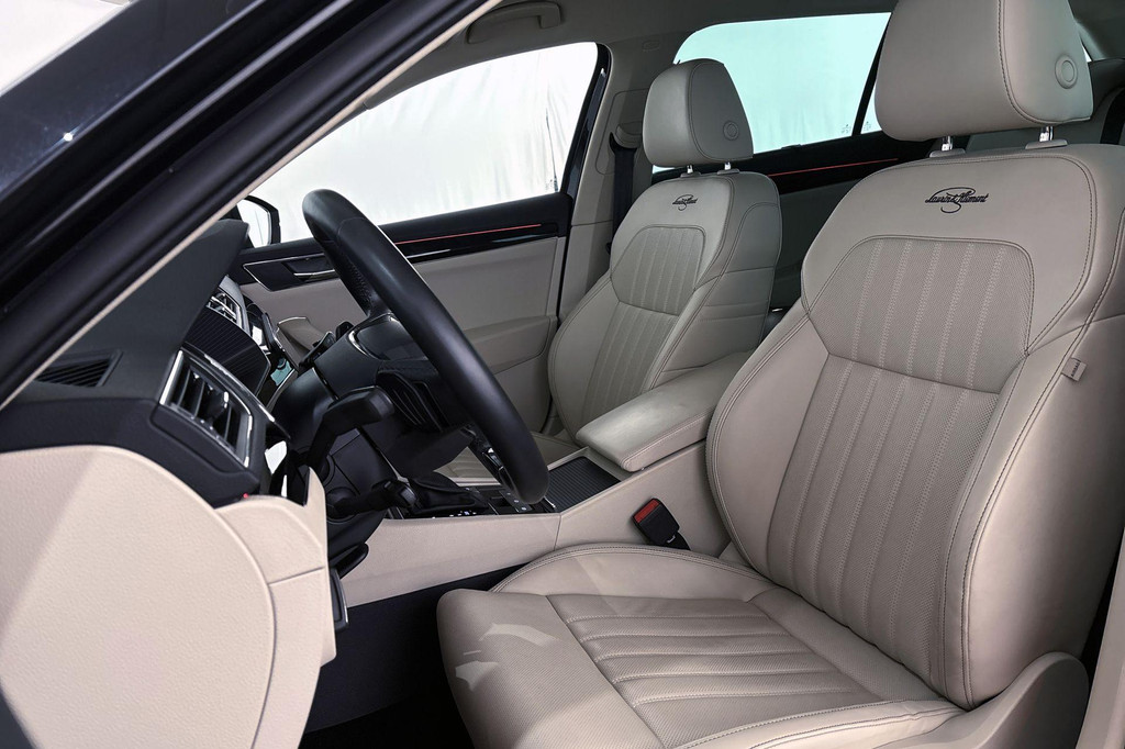 ŠKODA Superb (KTT68J) met abonnement