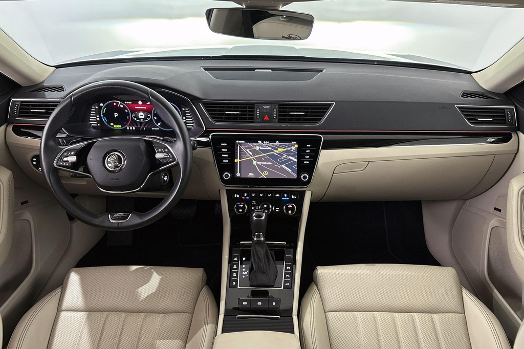 ŠKODA Superb (KTT68J) met abonnement