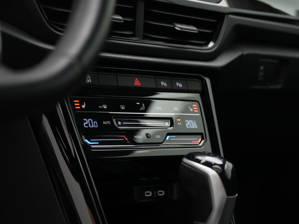Volkswagen T-Roc Cabrio (KRH03K) met abonnement