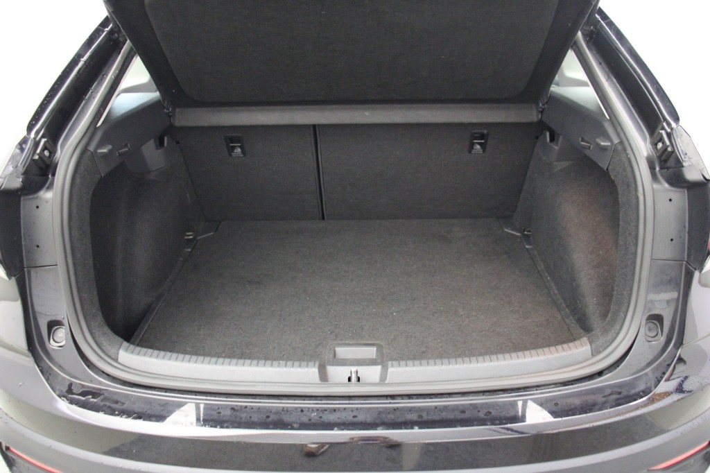 Volkswagen Taigo (R854BK) met abonnement
