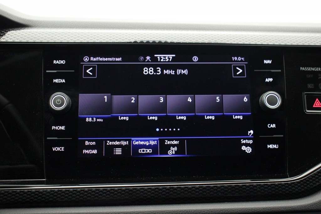 Volkswagen Taigo (R854BK) met abonnement