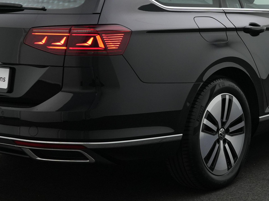 Volkswagen Passat (KSV06R) met abonnement