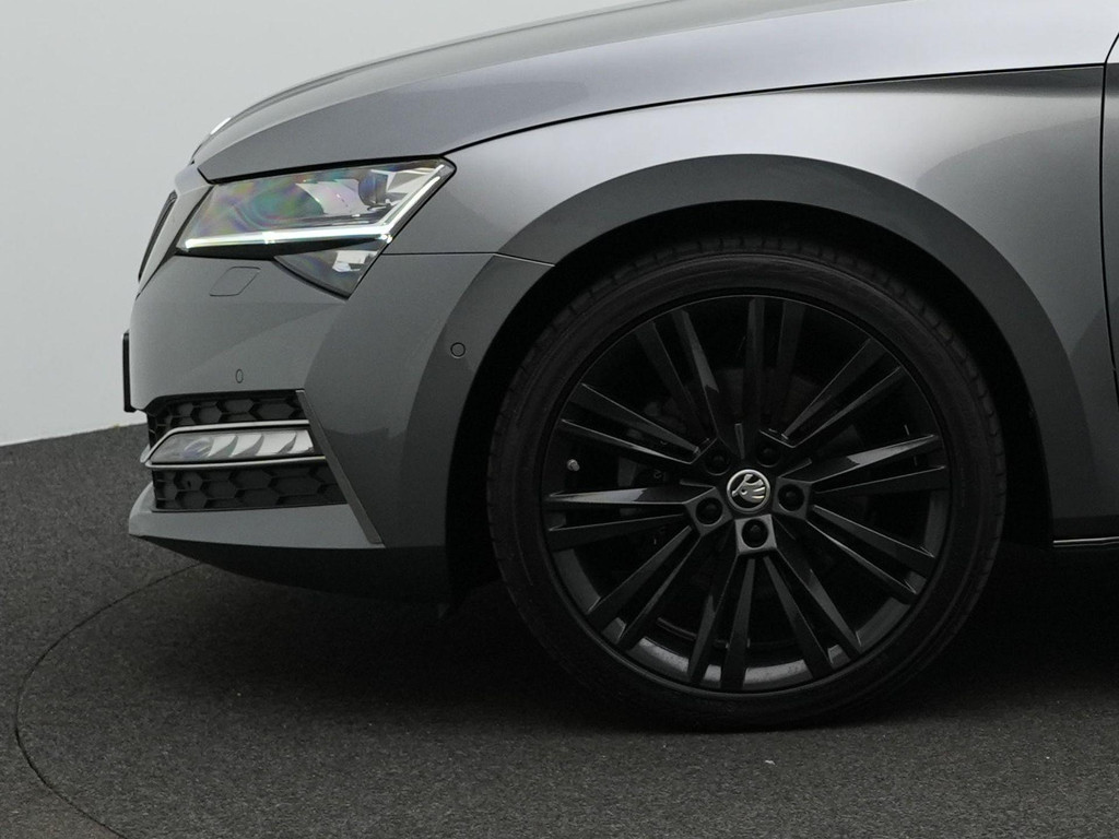 ŠKODA Superb (KSG22L) met abonnement