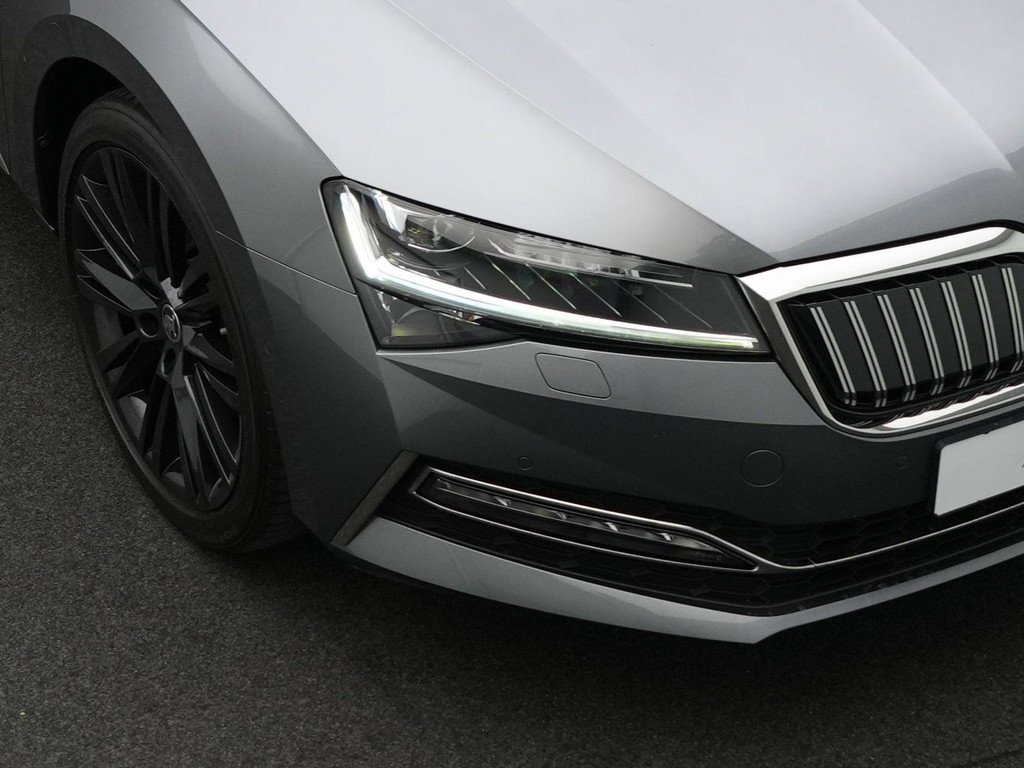 ŠKODA Superb (KSG22L) met abonnement