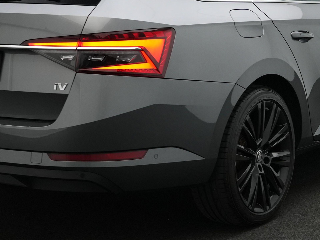 ŠKODA Superb (KSG22L) met abonnement