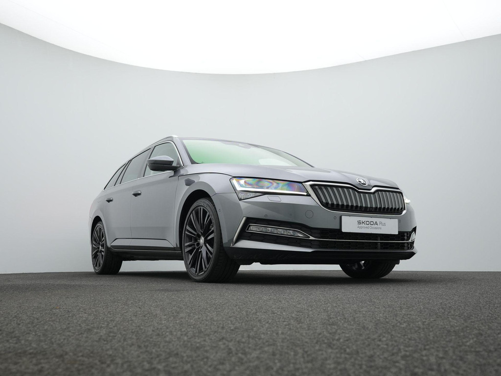 ŠKODA Superb (KSG22L) met abonnement