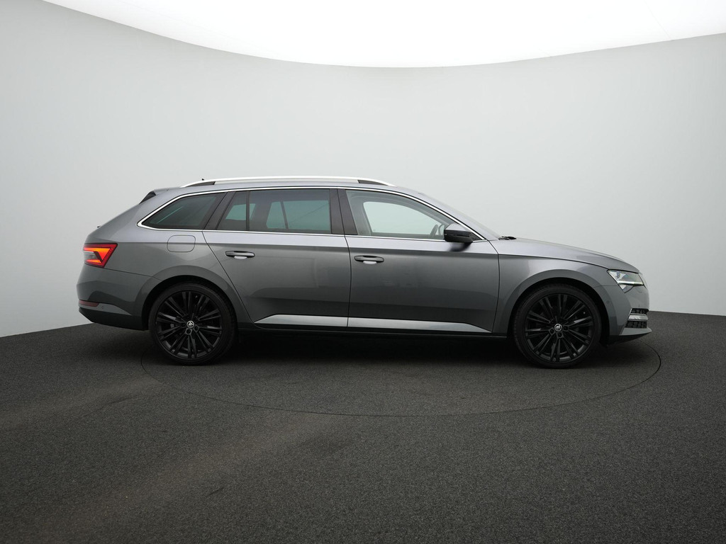 ŠKODA Superb (KSG22L) met abonnement