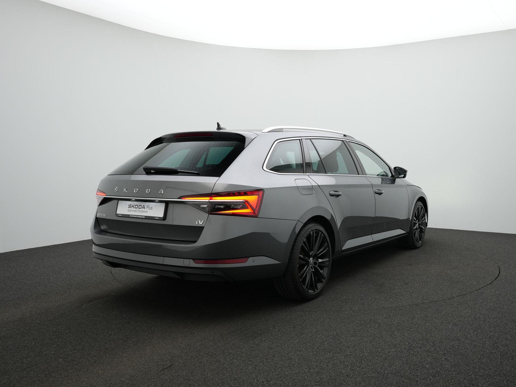 ŠKODA Superb (KSG22L) met abonnement