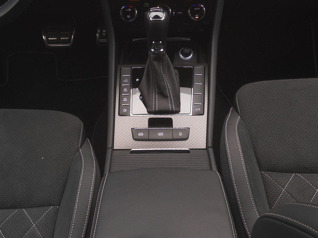 ŠKODA Superb (KTD06V) met abonnement
