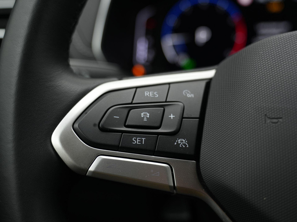 Volkswagen T-Cross (KTJ53R) met abonnement