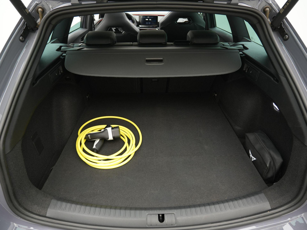 CUPRA Leon (KSL64Z) met abonnement