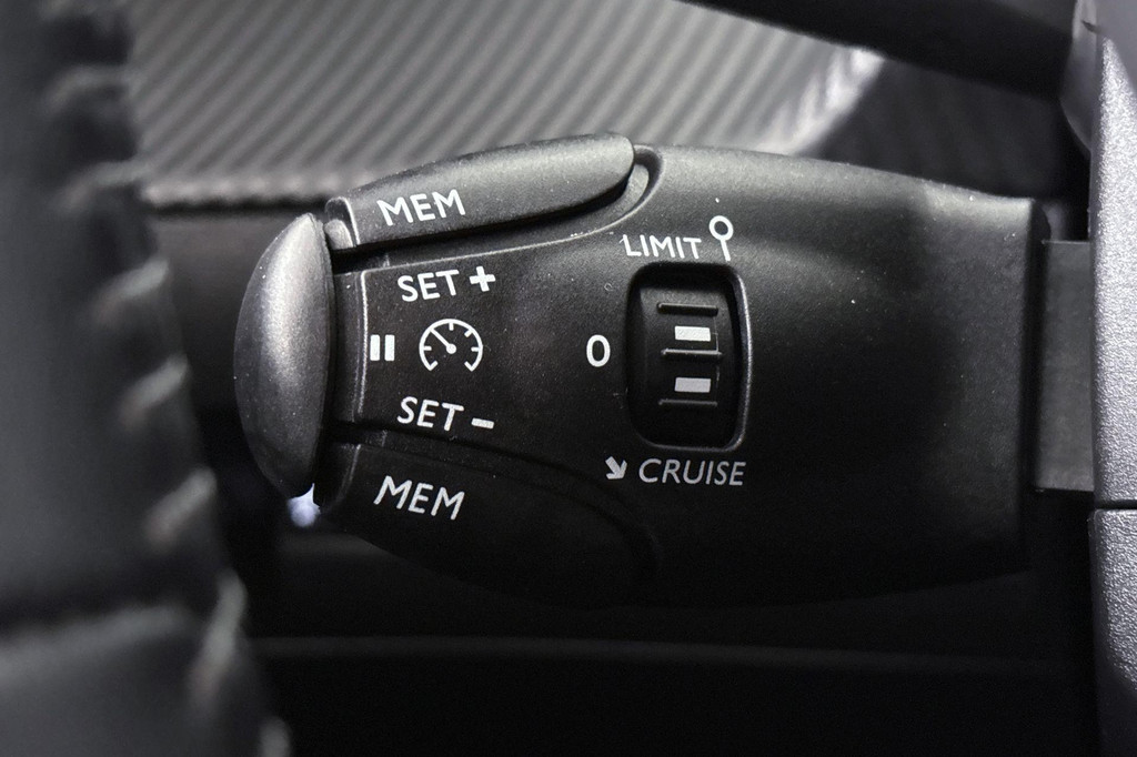 Peugeot 208 (K824LK) met abonnement