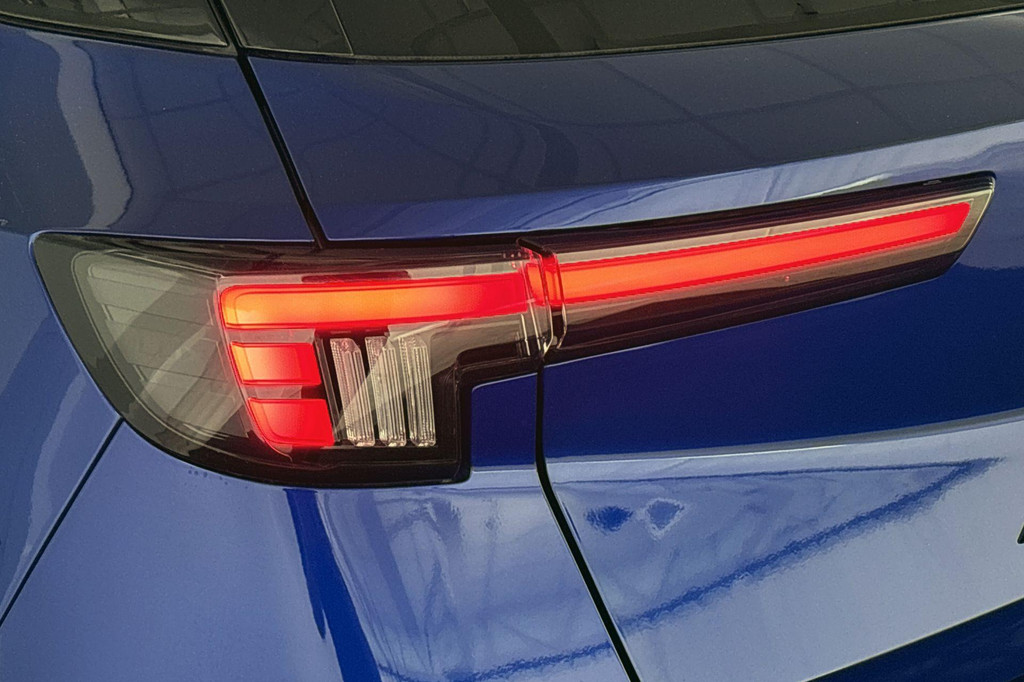 Opel Mokka (JXF07R) met abonnement