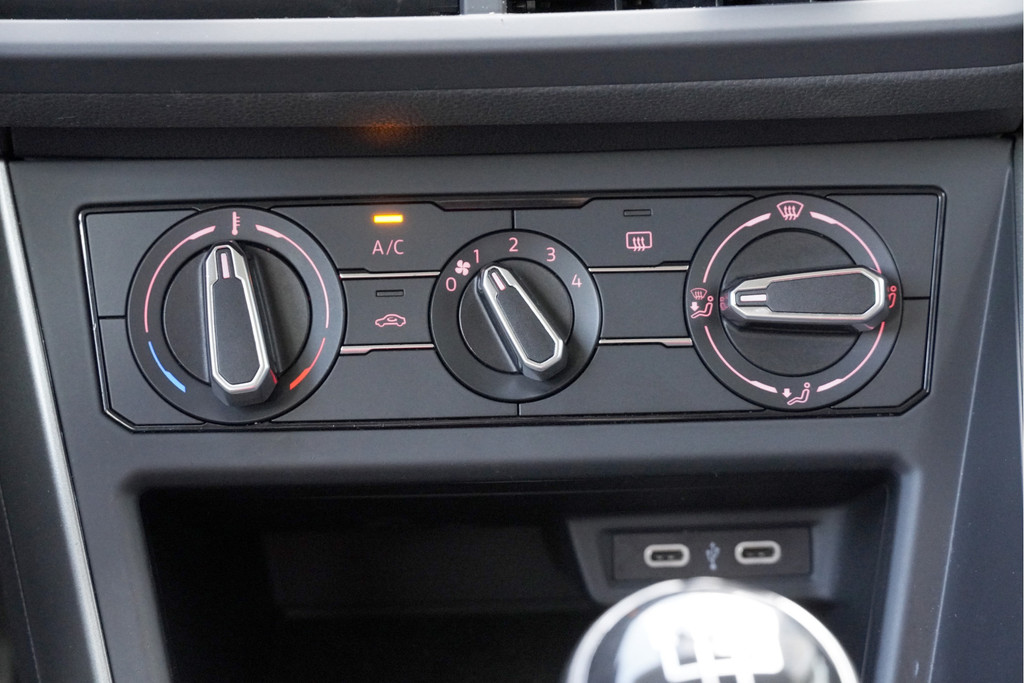 Volkswagen Polo (L679PV) met abonnement