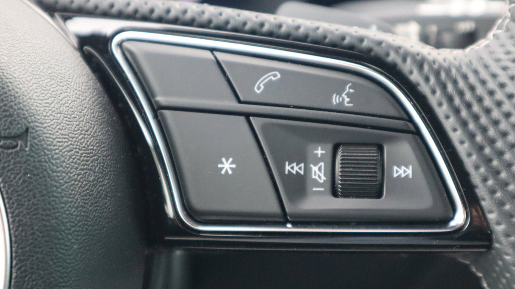 Audi A3 (T212VT) met abonnement