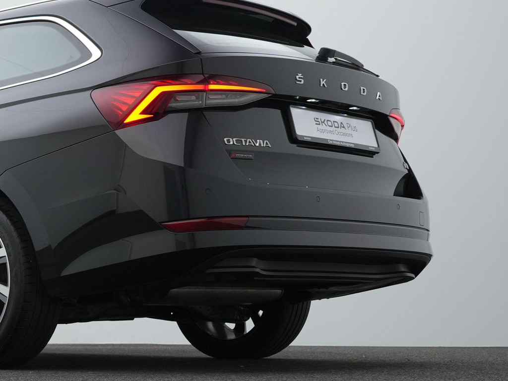 ŠKODA Octavia (KZN76K) met abonnement