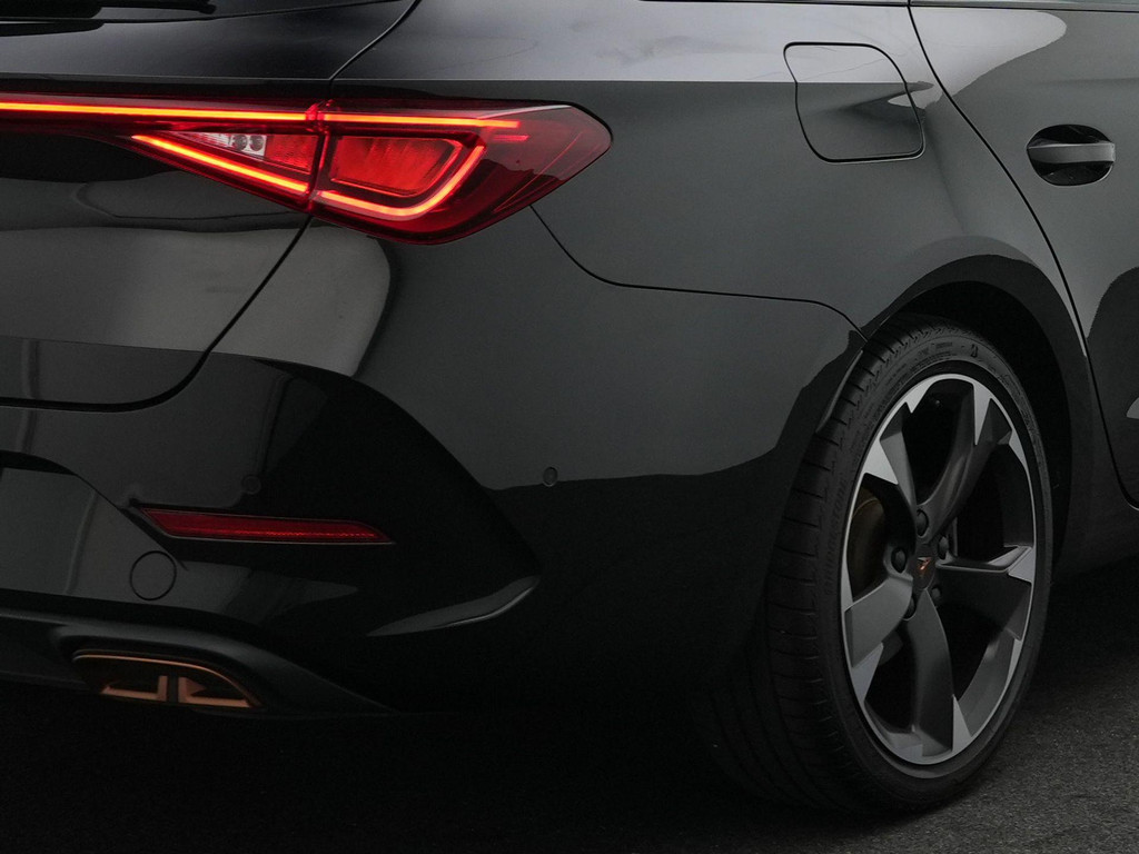 CUPRA Leon (KXF80B) met abonnement