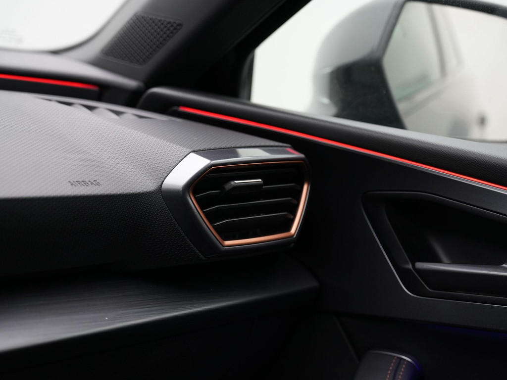 CUPRA Leon (KXF80B) met abonnement
