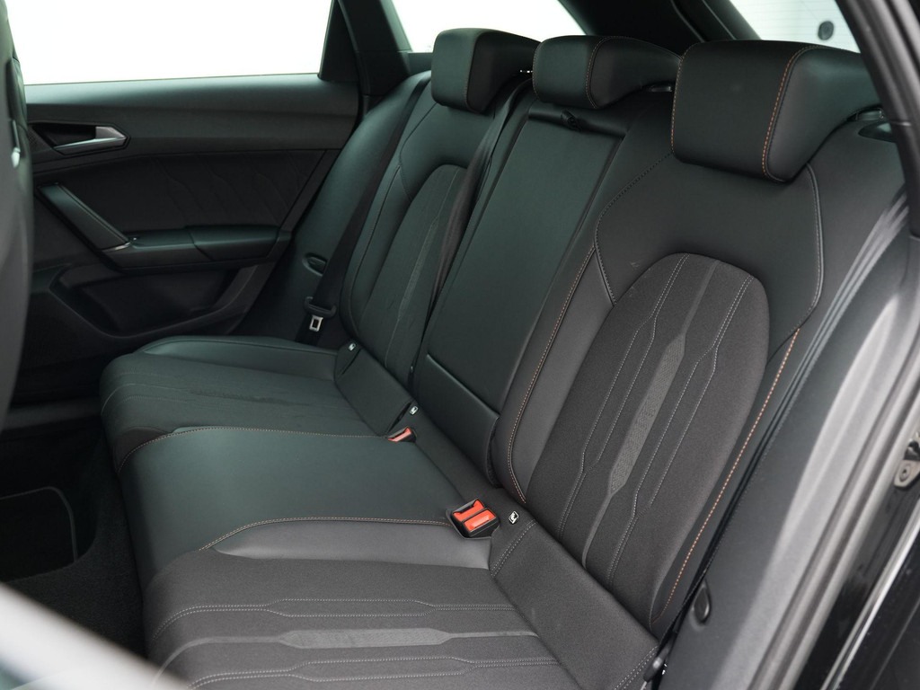 CUPRA Leon (KXF80B) met abonnement