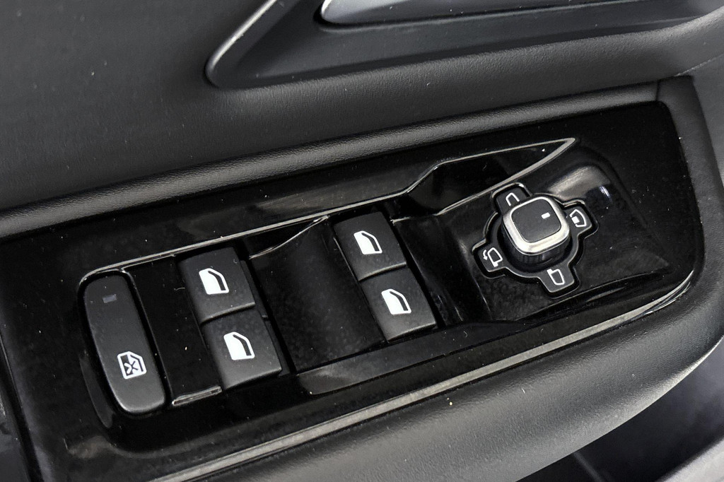 Citroën C5 X (KTR25H) met abonnement